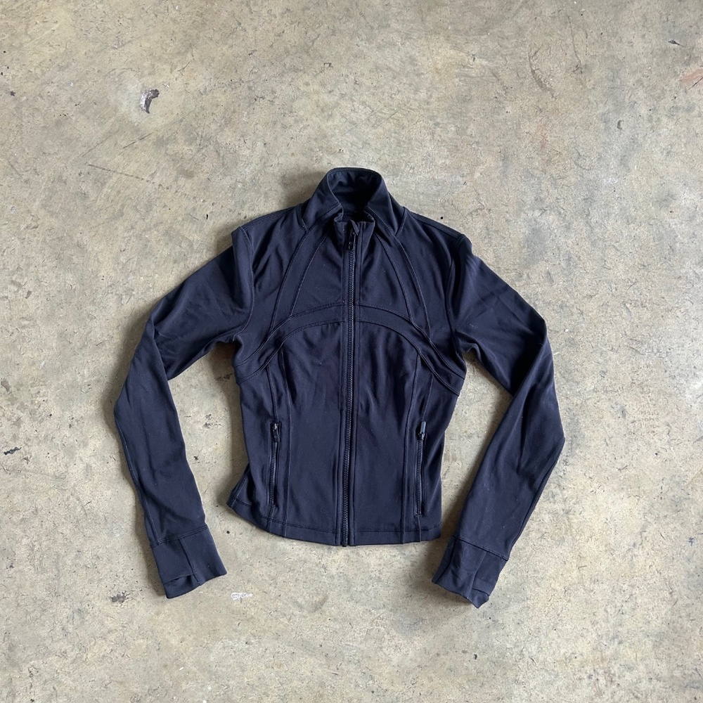 Lululemon cropped Define jacket